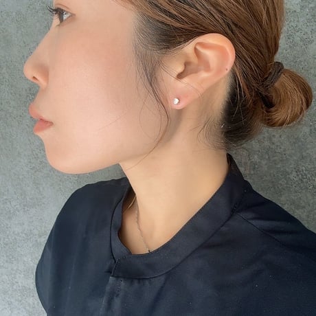 リフトアップピアス《クラウン1粒》
