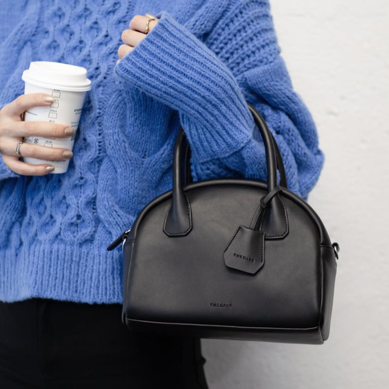 収納力もありながらオシャレに決まる程よいサイズ感の Mini Boston