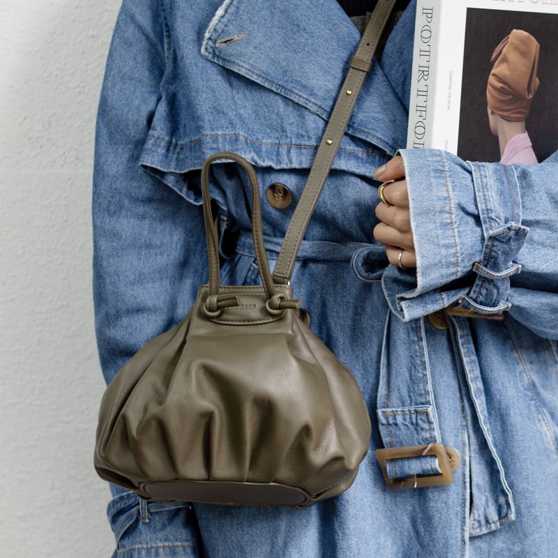 餃子のような ”2WAY 巾着バッグ” kinchaku mandoo bag | THE C