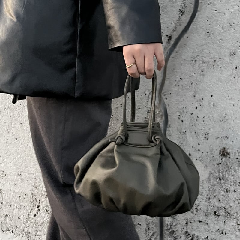 餃子のような ”2WAY 巾着バッグ” kinchaku mandoo bag | THE C