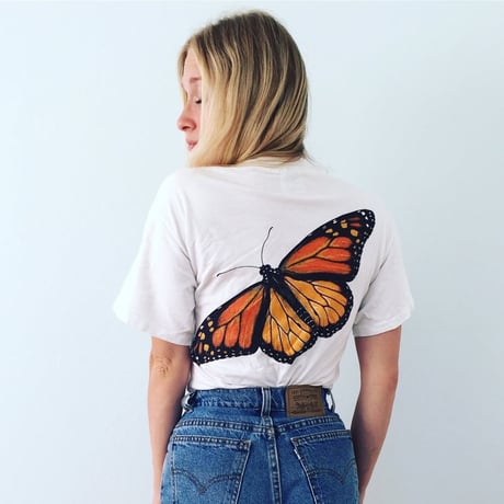 (リバティグラフィックス)Liberty Graphics Monarch Metamorphosis Natural 2-Sided T-shirt