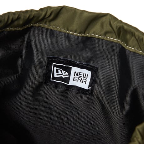 (ニューエラ)NEW ERA 2WAY ドローストリング ポーチ 3L ナイロンツイル オリーブ
