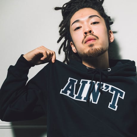 AIN’T Varsity Logo Hoodie 【Black】