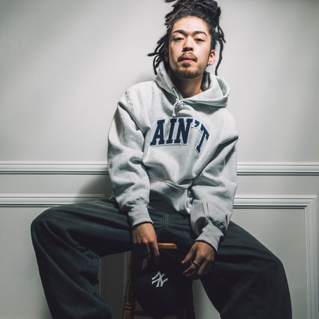 AIN’T Varsity Logo Hoodie 【Ash】
