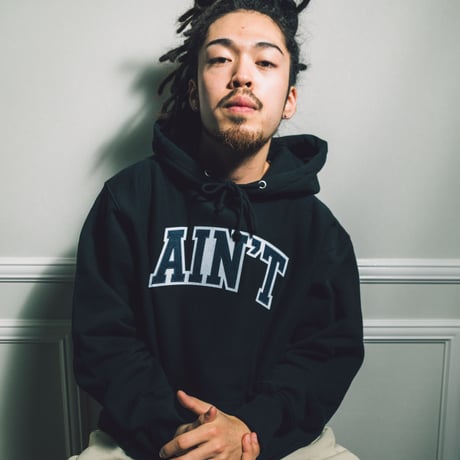 AIN’T Varsity Logo Hoodie 【Black】