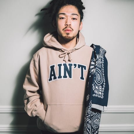 AIN’T Varsity Logo Hoodie 【Smokey Pink】