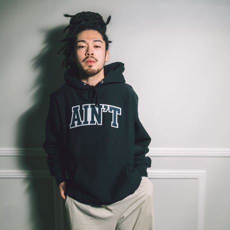 AIN’T Varsity Logo Hoodie 【NAVY】