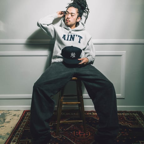 AIN’T Varsity Logo Hoodie 【Ash】
