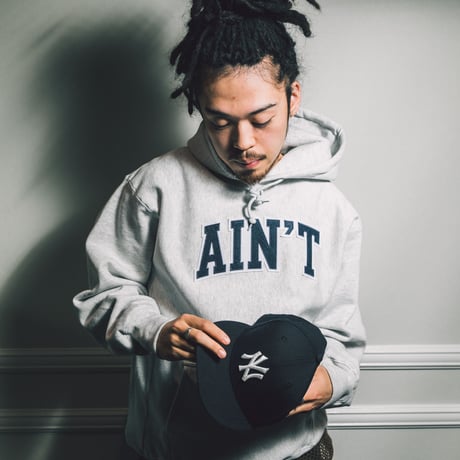 AIN’T Varsity Logo Hoodie 【Ash】