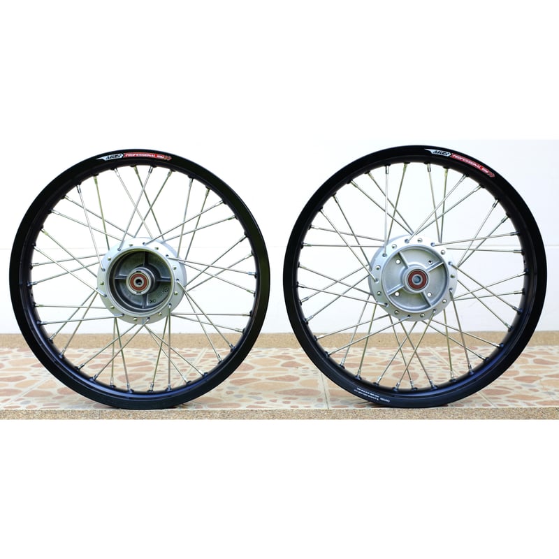 行灯 カブ 新品アルミリム 前1.85J×17 後 2.15J×17 新品ハブ