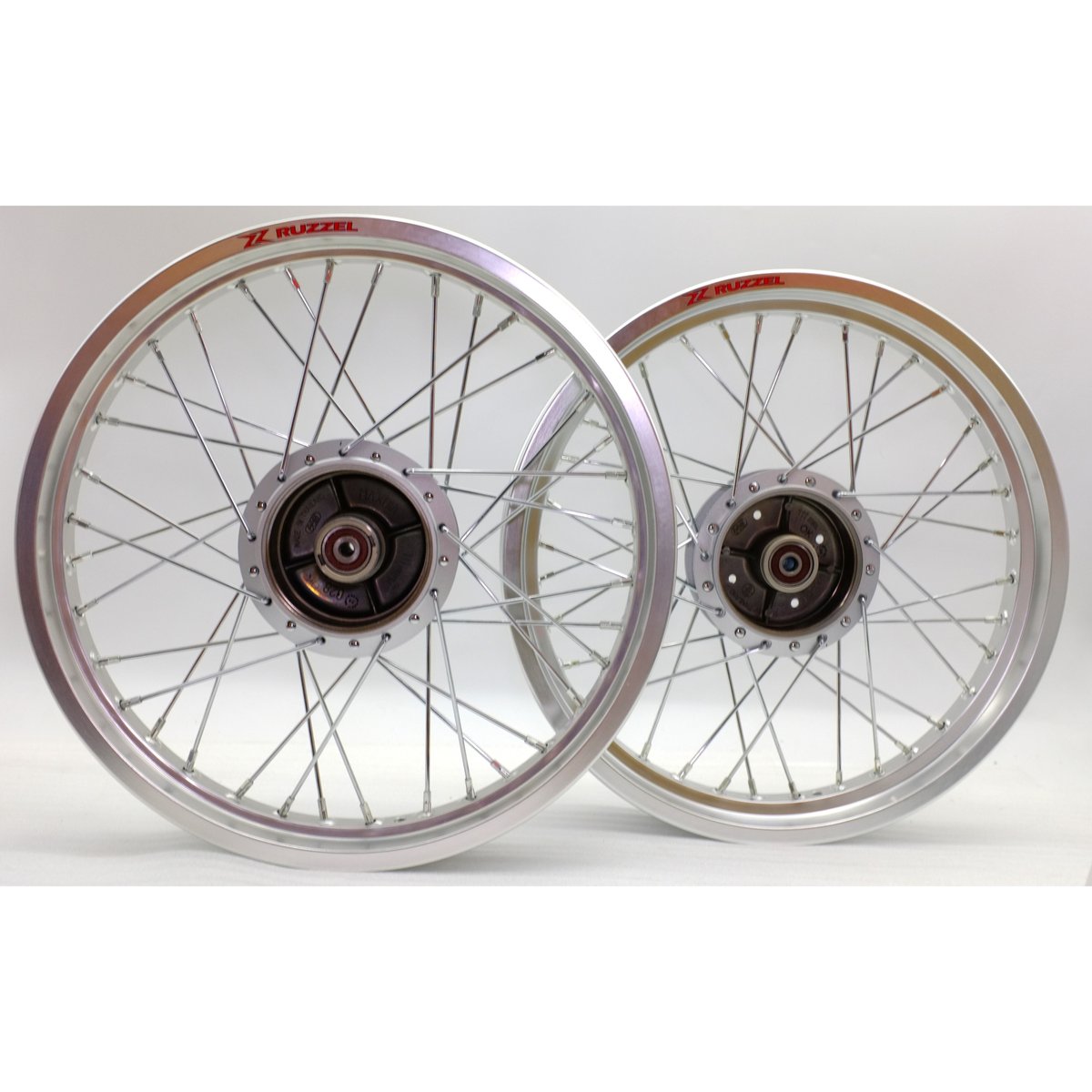 行灯 カブ 新品アルミリム 前2.15J×17 後 2.50J×17 新品ハブ YAGUSO太