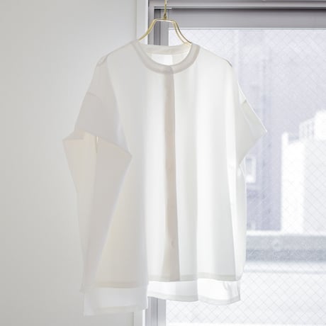 sleeve-tucked blouse（Black/White）