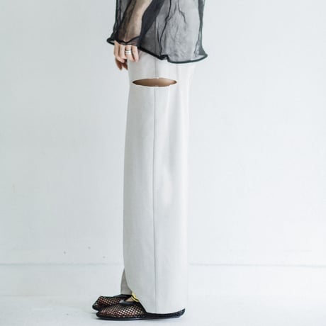 slash slit pants（ivory）