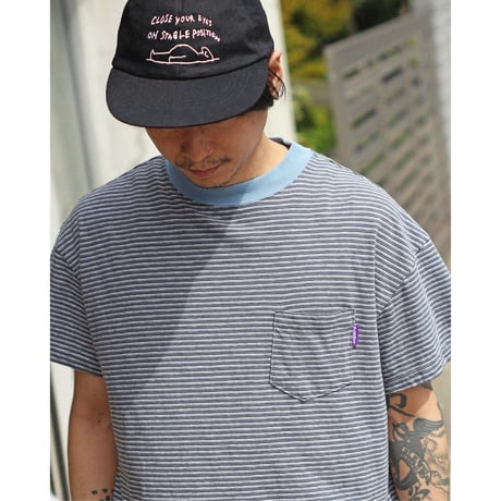 MIDNIGHT BORDER POCKET TEE