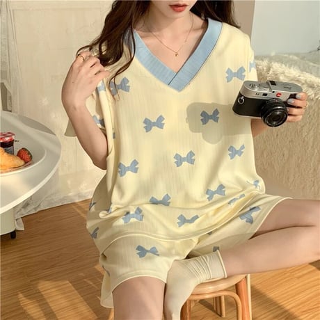 マタニティ　トップス&ボトムスセット　ルームウェア　パジャマ　Vネック　授乳口付き