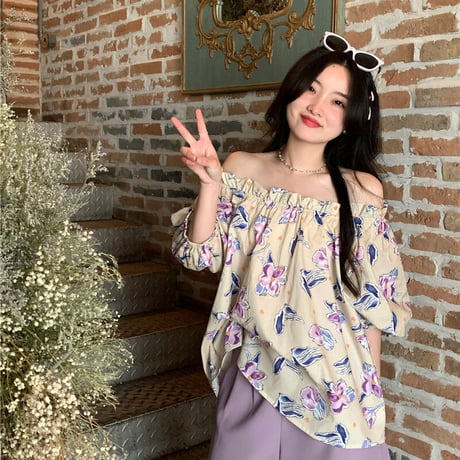マタニティ　トップス　オフショルダー　花柄　シフォン