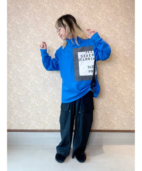 AKANE ★ off turtle tunic