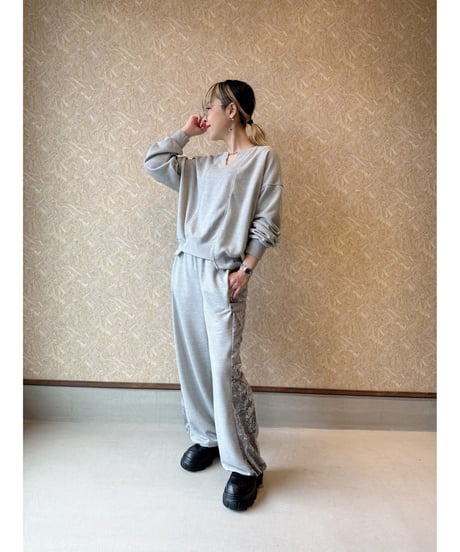 FOSI. ★ slit neck pullover