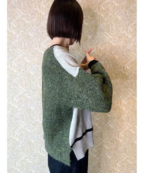 AKANE ★ cut off logo pullover