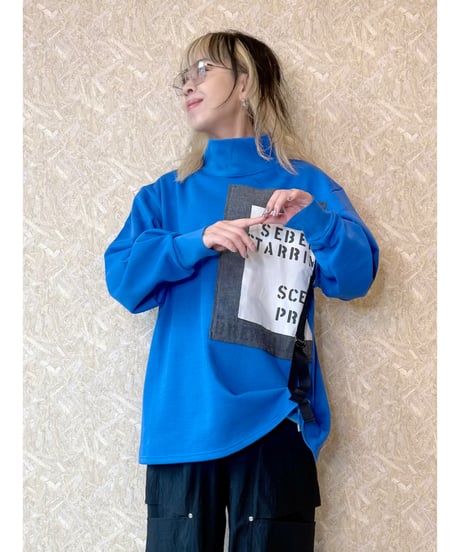 AKANE ★ off turtle tunic