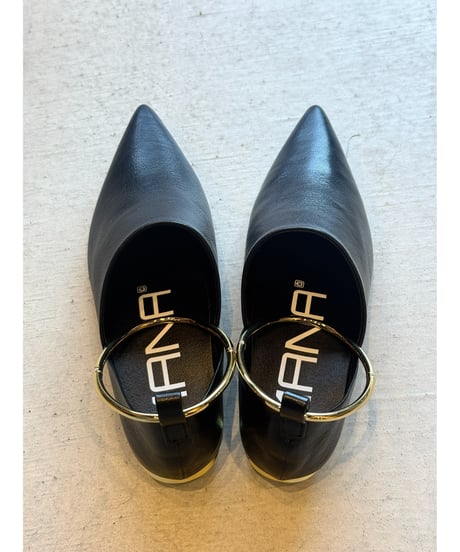 MANA ★ uncle ring pumps