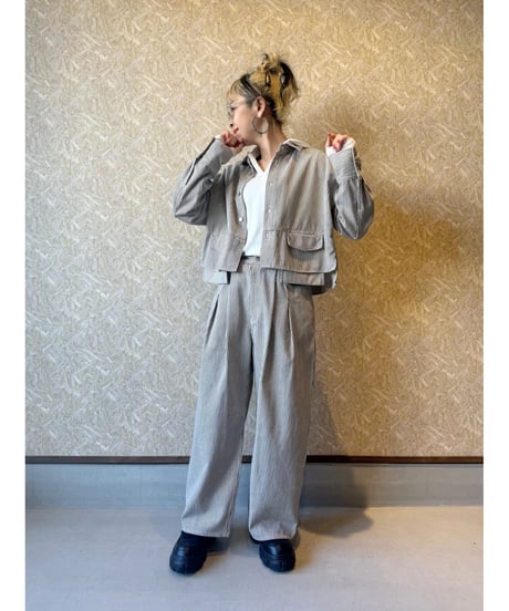 FOSI. ★ 2tuck volume pants
