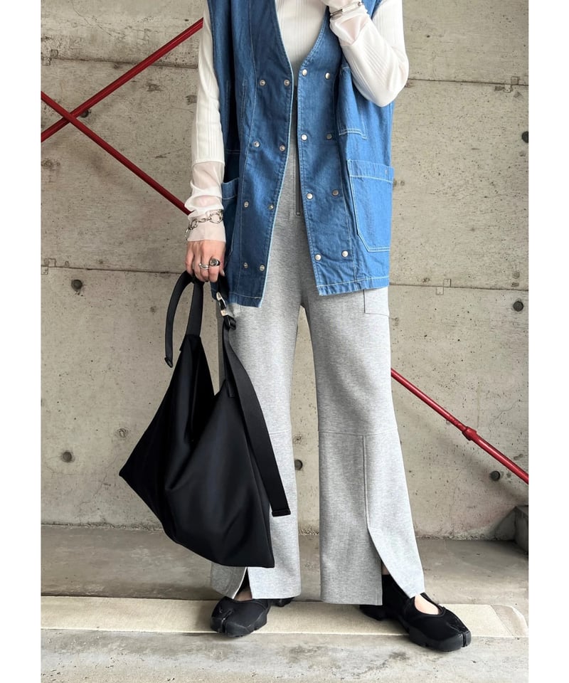 FOSI. ☆ bonding square bag | BASTET 