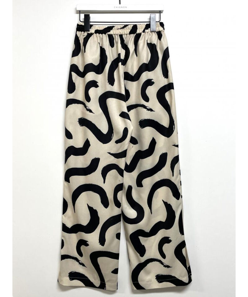 みんみん様【新品タグ付き】CHIGNON paint print pants CHIGNON ☆ paint print pants | BASTET
