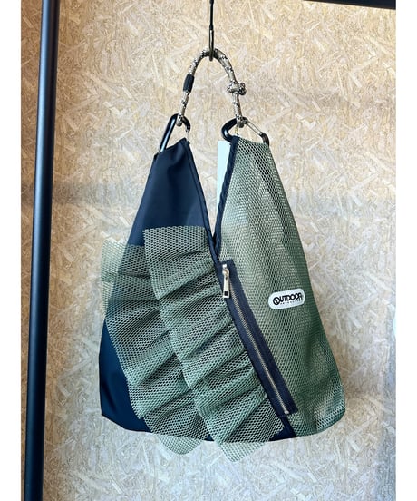 RISLEY ★ triangle mesh bag with frills