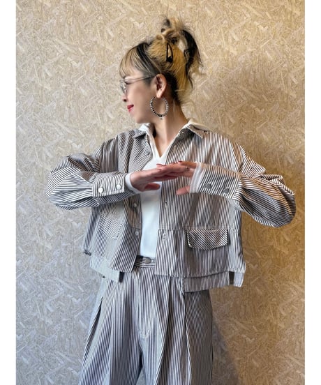 FOSI. ★ pocket design cropped shirt