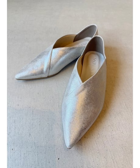 MICHNESS ★ Ｖcut low heel pumps
