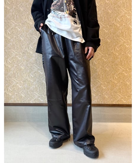 FOSI. ★ leather like double knee pants