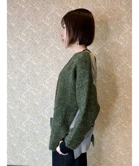AKANE ★ cut off logo pullover
