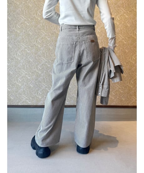 FOSI. ★ 2tuck volume pants