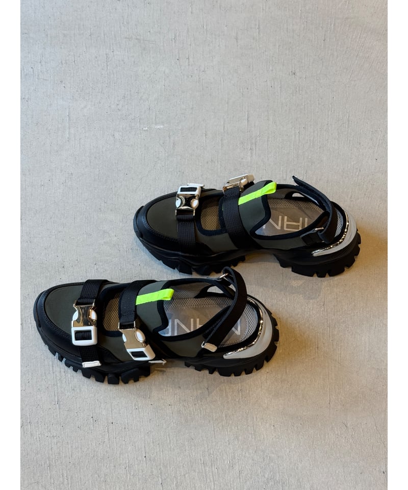 MANAバックベルトスニーカー MANA ☆ back belt sneaker | BASTET