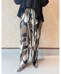 みんみん様【新品タグ付き】CHIGNON paint print pants CHIGNON ☆ paint wide pants | BASTET