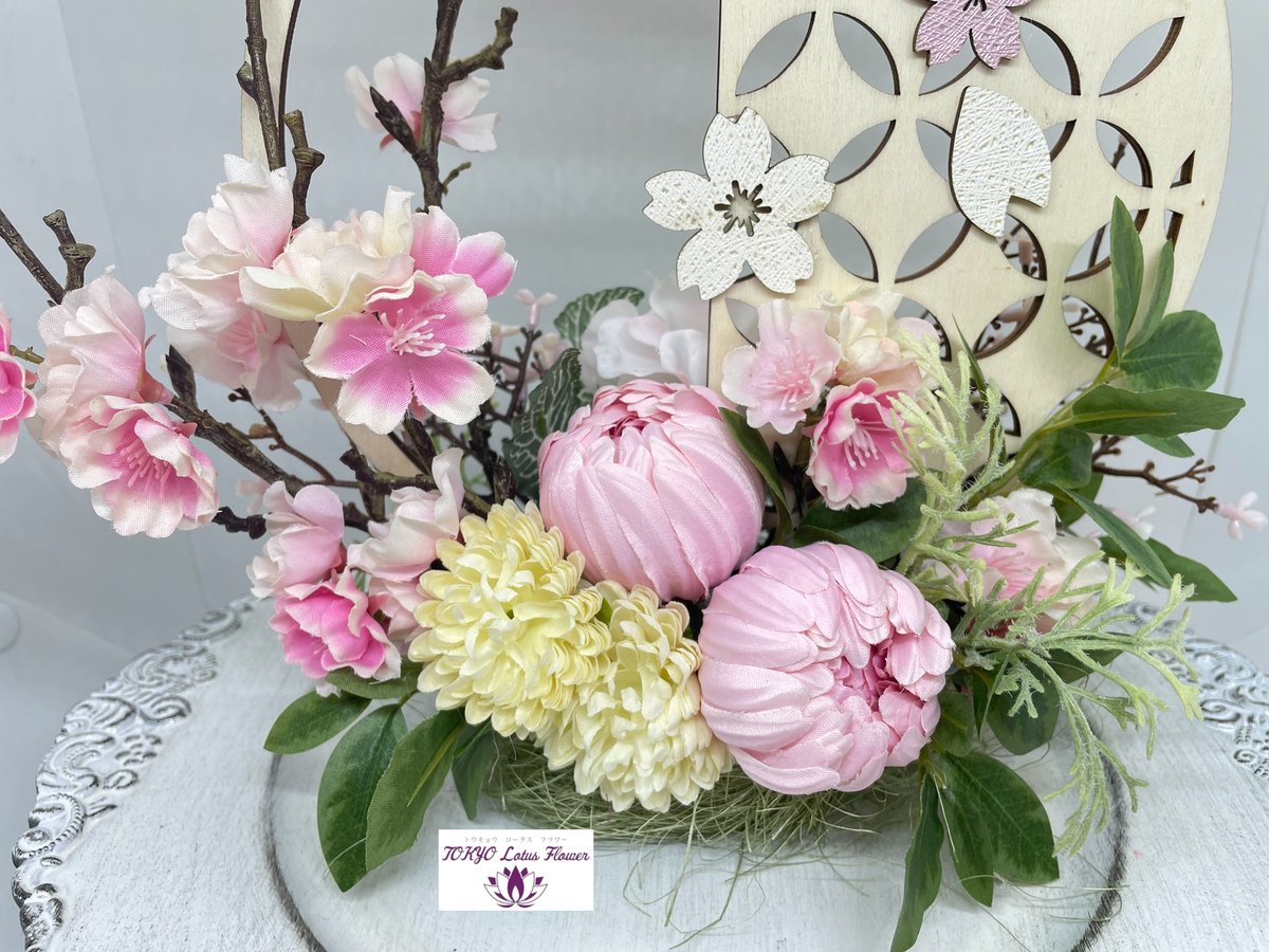 【豪華!!1点限り】フェミニンで美しいアーティフィシャルフラワーのトピアリー 豪華!!1点限り】フェミニンで美しいアーティフィシャルフラワーの