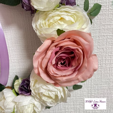 薔薇のリース🌹直径20cm、高級アーティフィシャルフラワー使用