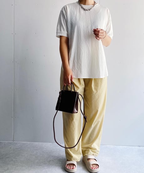 ナイロンバレルパンツ