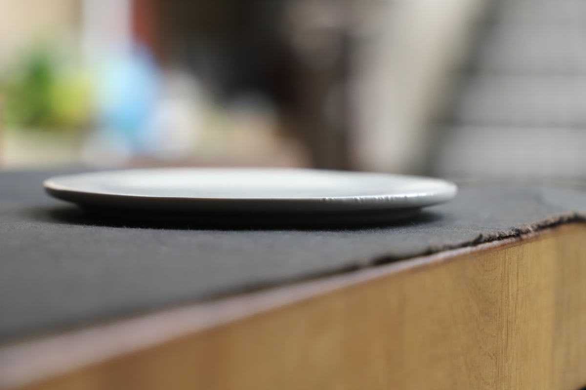 flat plate Kyoto[monotone]