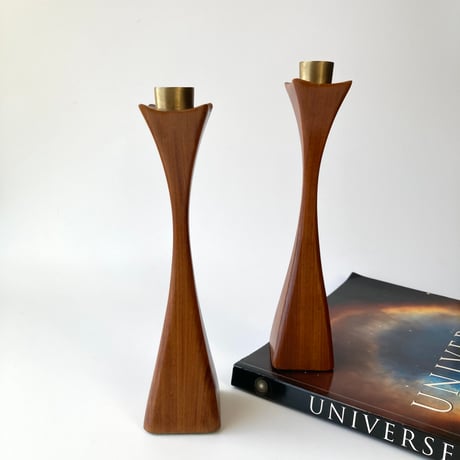 スウェーデンで見つけたチークのキャンドルスティックホルダー／オブジェ／２本で１セット