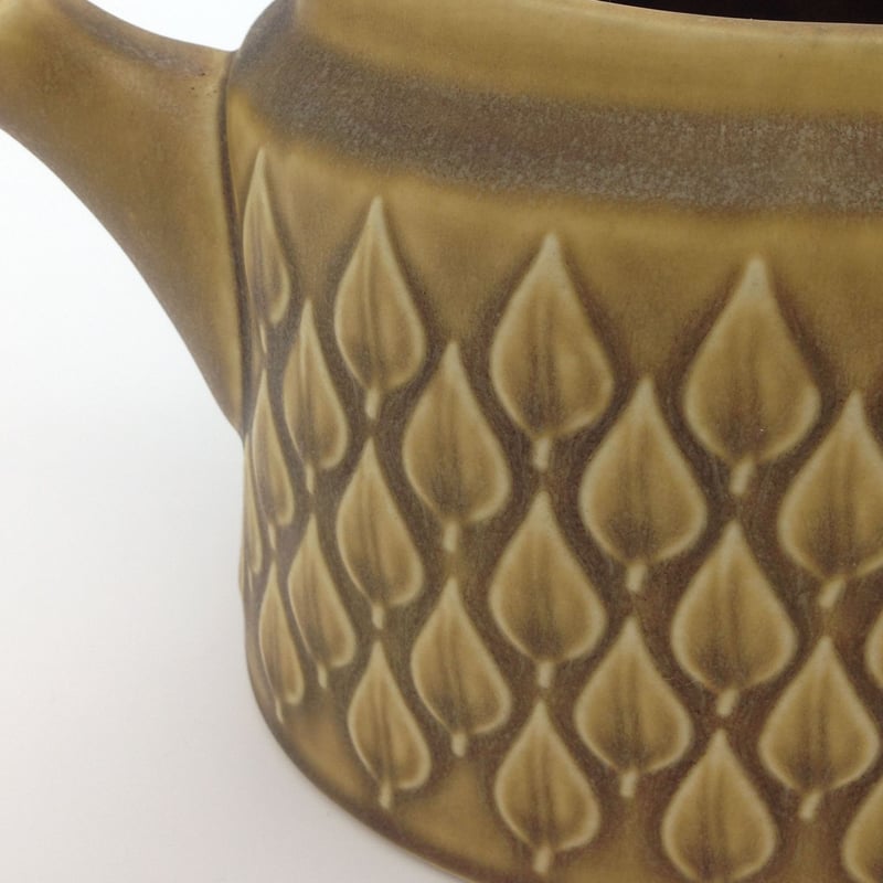 北欧ビンテージ・クイストゴー・レリーフ・ティーポット楕円タイプ 北欧ビンテージ・クイストゴー・レリーフ・ティーポット楕円タイプ