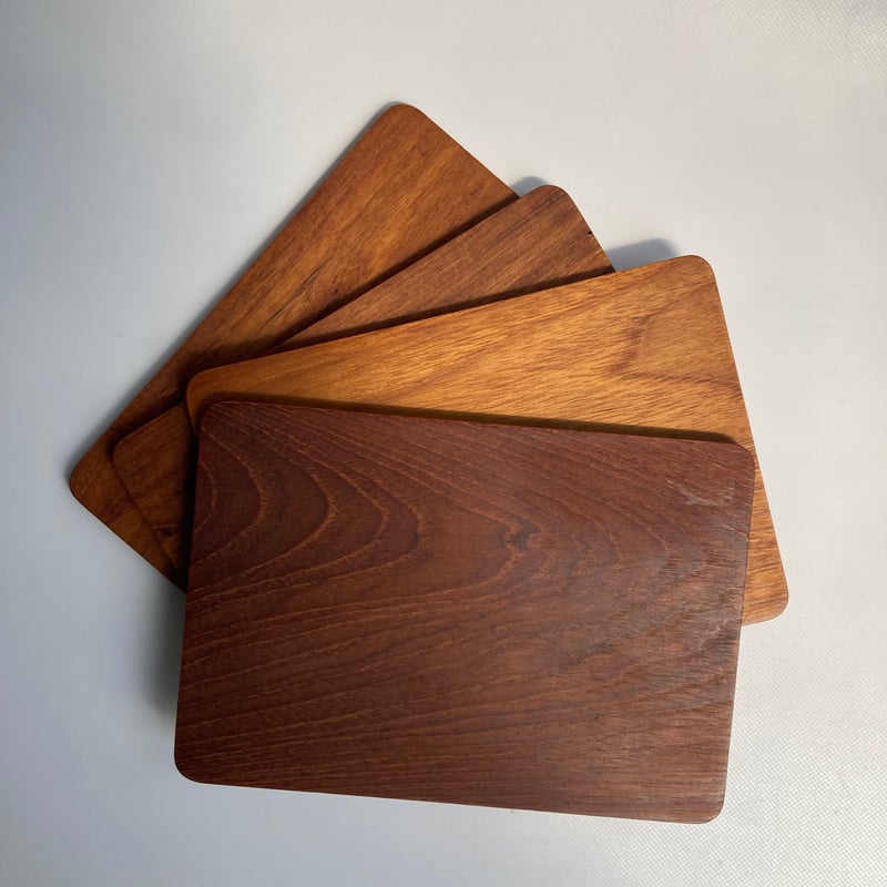 スウェーデン製／ヴィンテージのチークトレイ・コースター／在庫4点