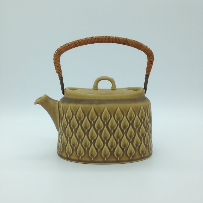 デンマーク「Kronjydenクロニーデン」Relief（レリーフ）ティーセット デンマークKronjyden（クロニーデン）Relief（レリーフ）ティーセット