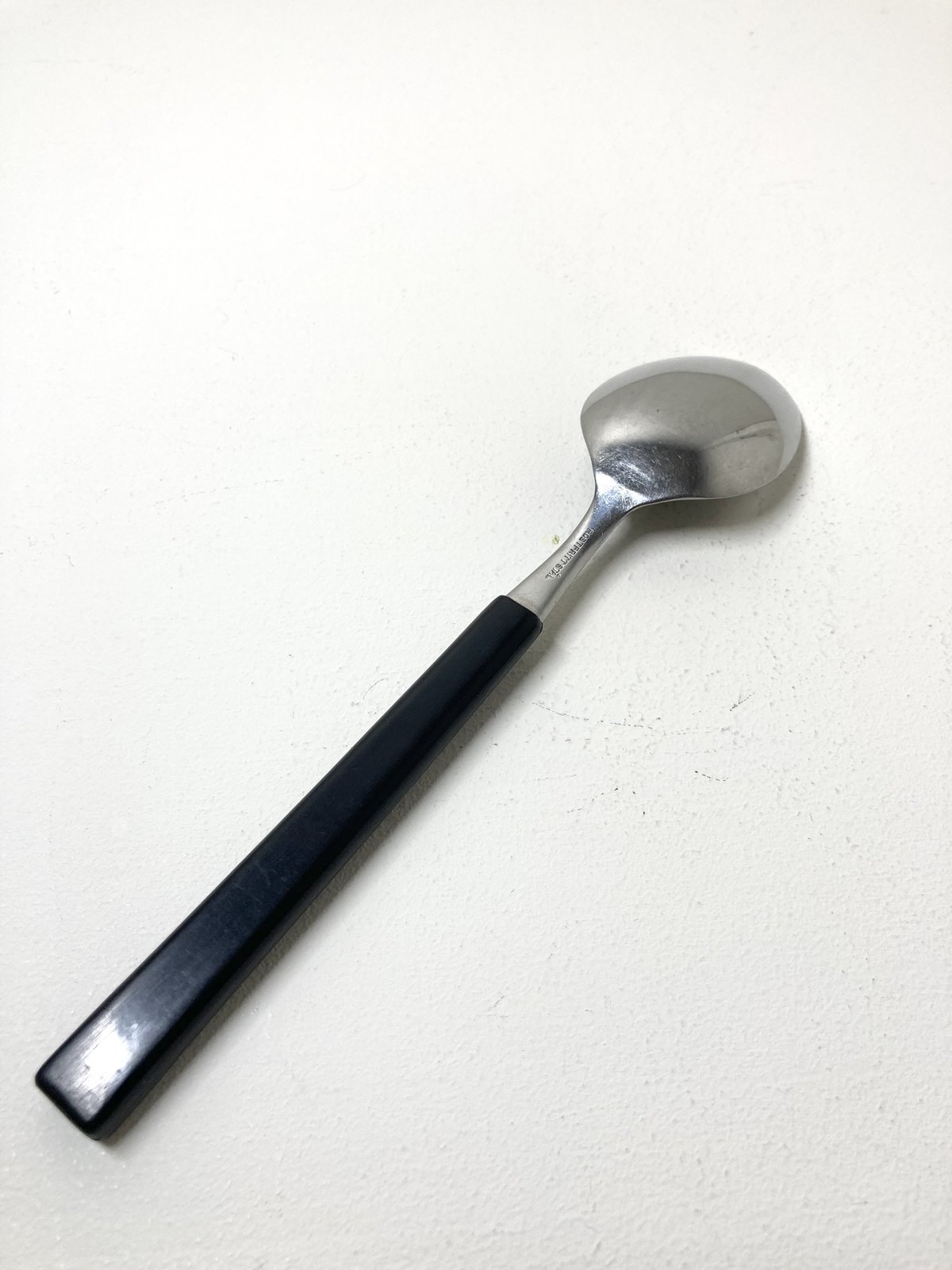 ヴィンテージ スプーン スウェーデン製／黒い取手のスプーン | HYGGE