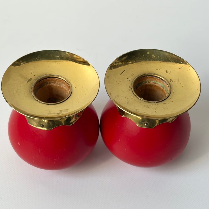 SWEDEN／赤い木製のキャンドルホルダー／2点セット | HYGGE