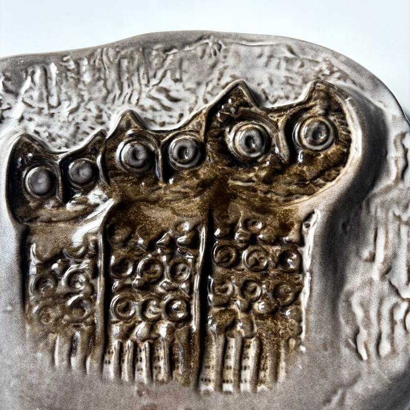 Upsala Ekeby（ウプサラ エクヴィ）／3羽のフクロウの陶板／壁飾り