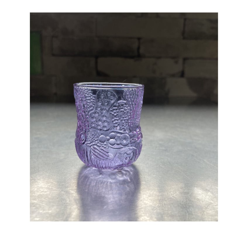 珍品❗紫色のブドウ型ガラス装飾品 ウランガラス NUUTAJARVI（ヌータヤルヴィ）／Fauna（ファウナ）／ショットグラス