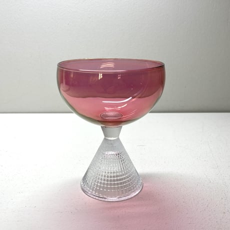 iittala（イッタラ）／Brilliant（ブリリアント）／カクテルグラス　ライラック01