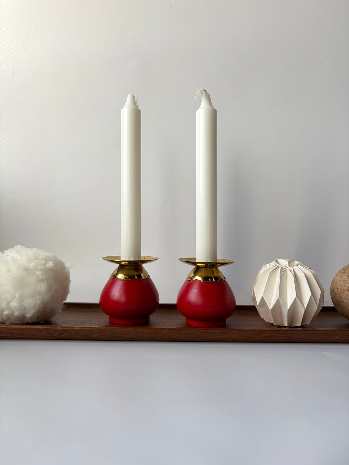 SWEDEN／赤い木製のキャンドルホルダー／2点セット | HYGGE